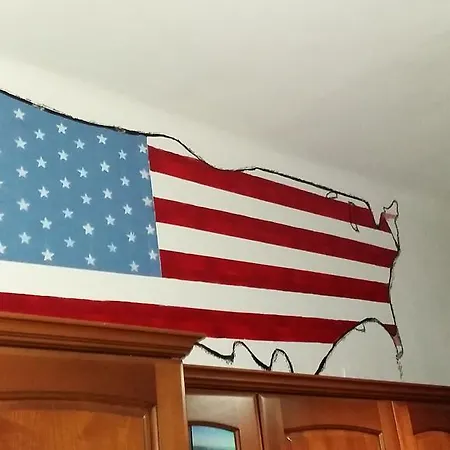 فندق مبيت وإفطار I Tre Pupazzi روما