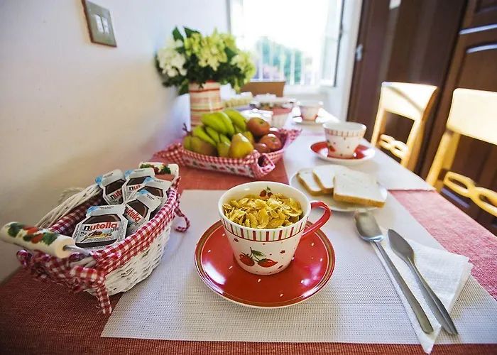 I Tre Pupazzi Alojamento de Acomodação e Pequeno-almoço Roma